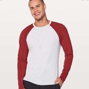 Lululemon men’s Bodhi long sleeve.
